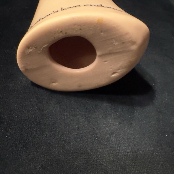 Mother's Love Endures Forever - Porcelain Figurine
1998 - Picture 6 of 6